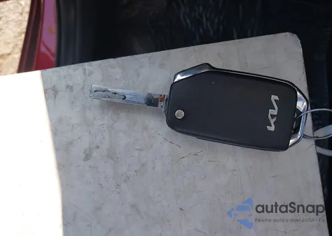 2022 Kia Forte Lxs z USA, uszkodzony, nr VIN 3KPF24AD2NE417096